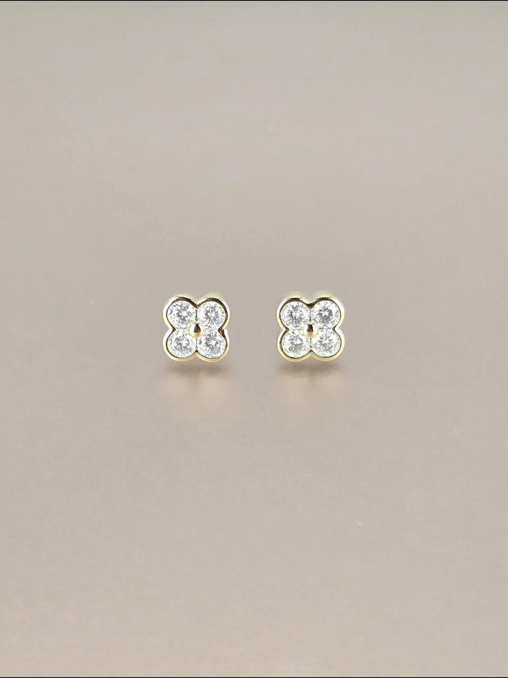 14k Gold-Filled Clover 0.8ctw Moissanite Earrings